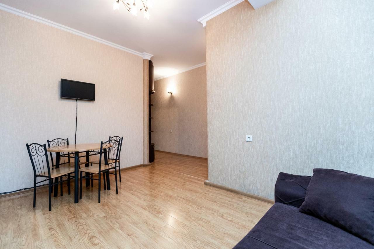 Gnn Cosy Apartment Tbilisi Zewnętrze zdjęcie